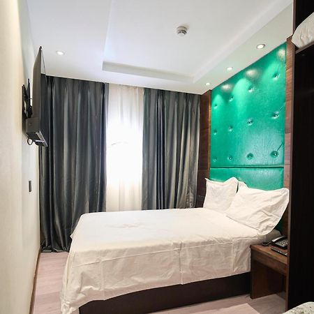 Menoir Dorsett Madrid Usera Екстериор снимка